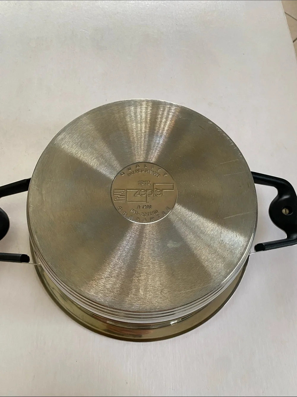 Zepter 10” Heavy Duty Pot with Thermo Control Lid